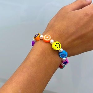 🌺Everything charm bracelet⭐️